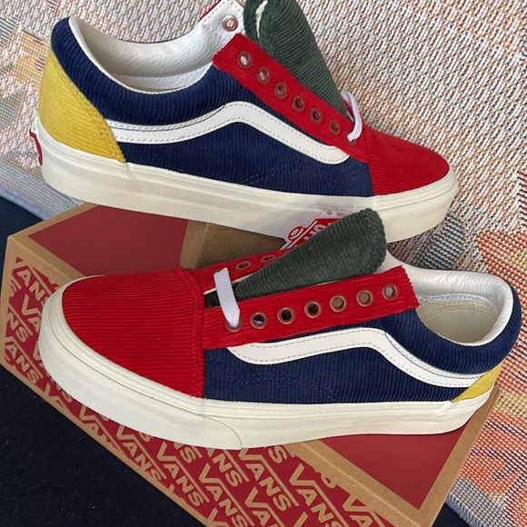 Vans WMNS Old Skool
(Mixed Corduroy)Mitingigr
VN0A5KRF94M
Sneakers - Picture 11 of 16